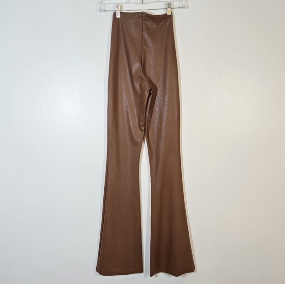 New Commando Faux Leather Raw Hem Flare Leggings Cocoa Brown XS - Picture 5 of 7